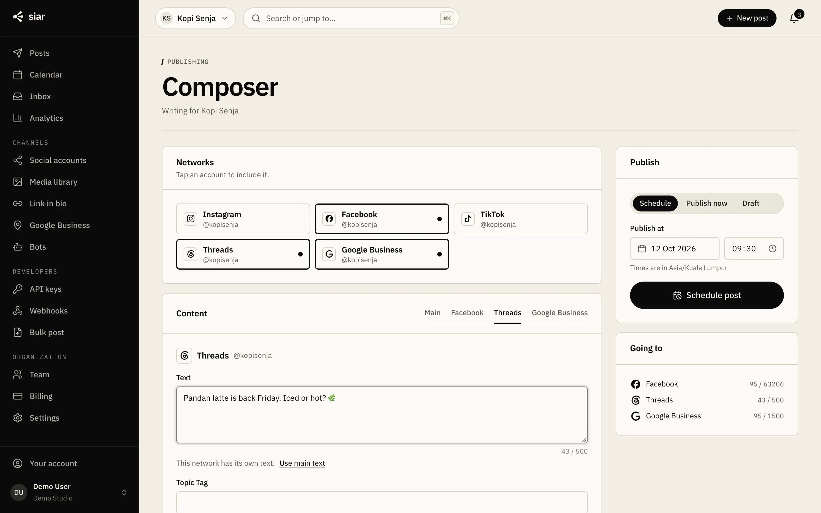 The composer with a Threads-specific version of the post